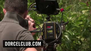 Ruma o te Dorcel kiriata - i 40 tau tawhito, e toku hararei, kahore aku tahu - ki Lexi Lowe, Léa Guerlin, Sienna Ra, Dani Daniels