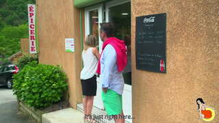 Sexy Tiffany Leiddi mahazo hardfucked amin&#039;ny mafy akoho lehilahy