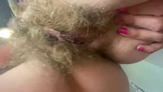 ���ခုန်နှင့်အတူမှေးလာျအပျော်တမ်း