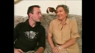 Нас бие гүйцсэн Эмээ авдаг fucked ла хувцас-де-лас-compra Нас бие гүйцсэн Эмээ авдаг fucked ла хувцас-де-лас-compra