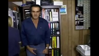 Tôi đã trả cho sự phục vụ trong một cách khác...